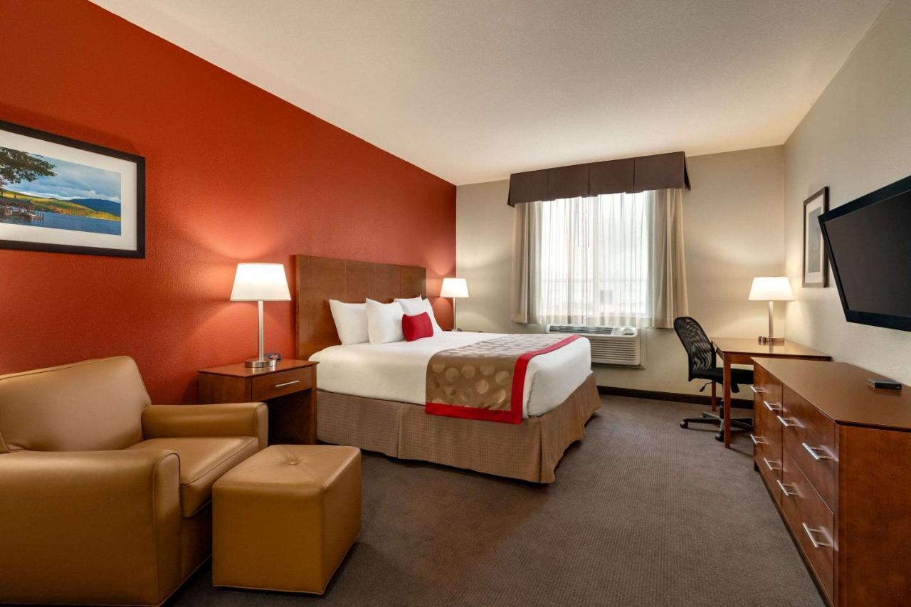 Bakken Airport Xwa Hotel & Studios Віллістон Екстер'єр фото