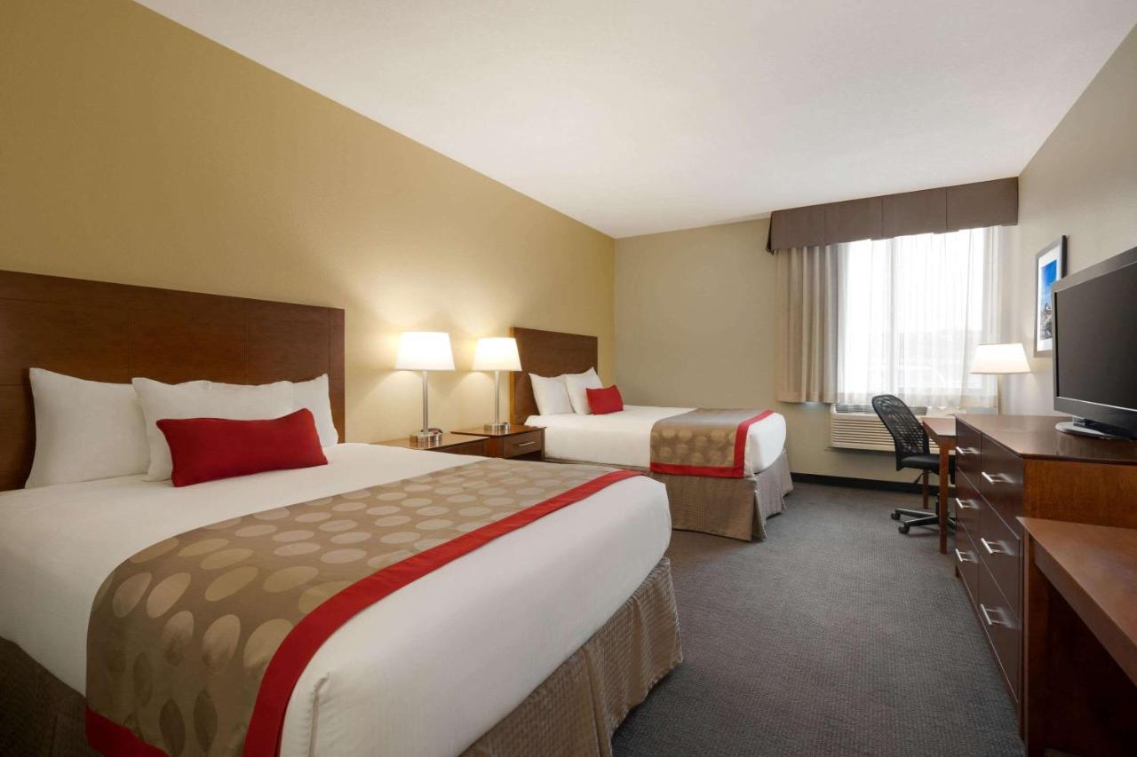 Bakken Airport Xwa Hotel & Studios Віллістон Екстер'єр фото
