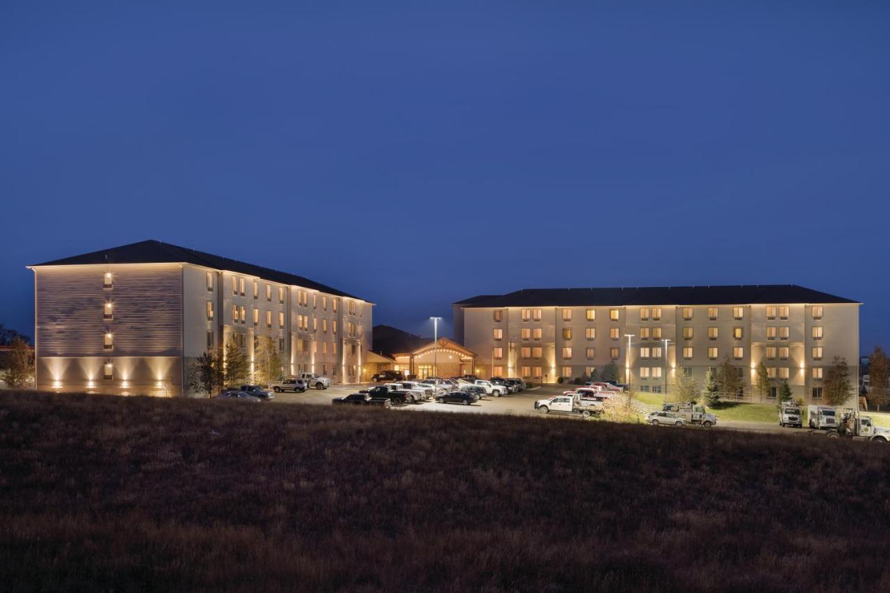 Bakken Airport Xwa Hotel & Studios Віллістон Екстер'єр фото